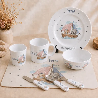 kinderservies met naam dierenboot