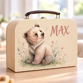 Houten kinderkoffertje met naam en beren illustratie